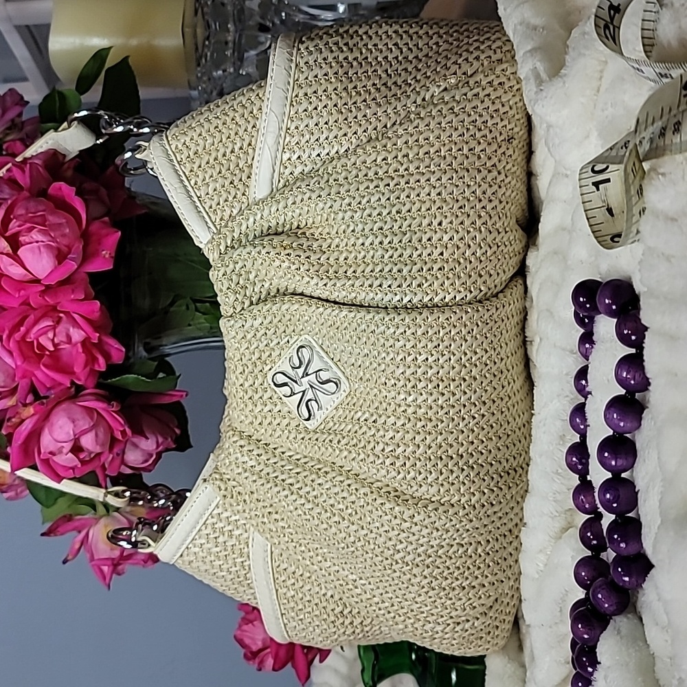 Simply Vera Vera Wang hand bag
